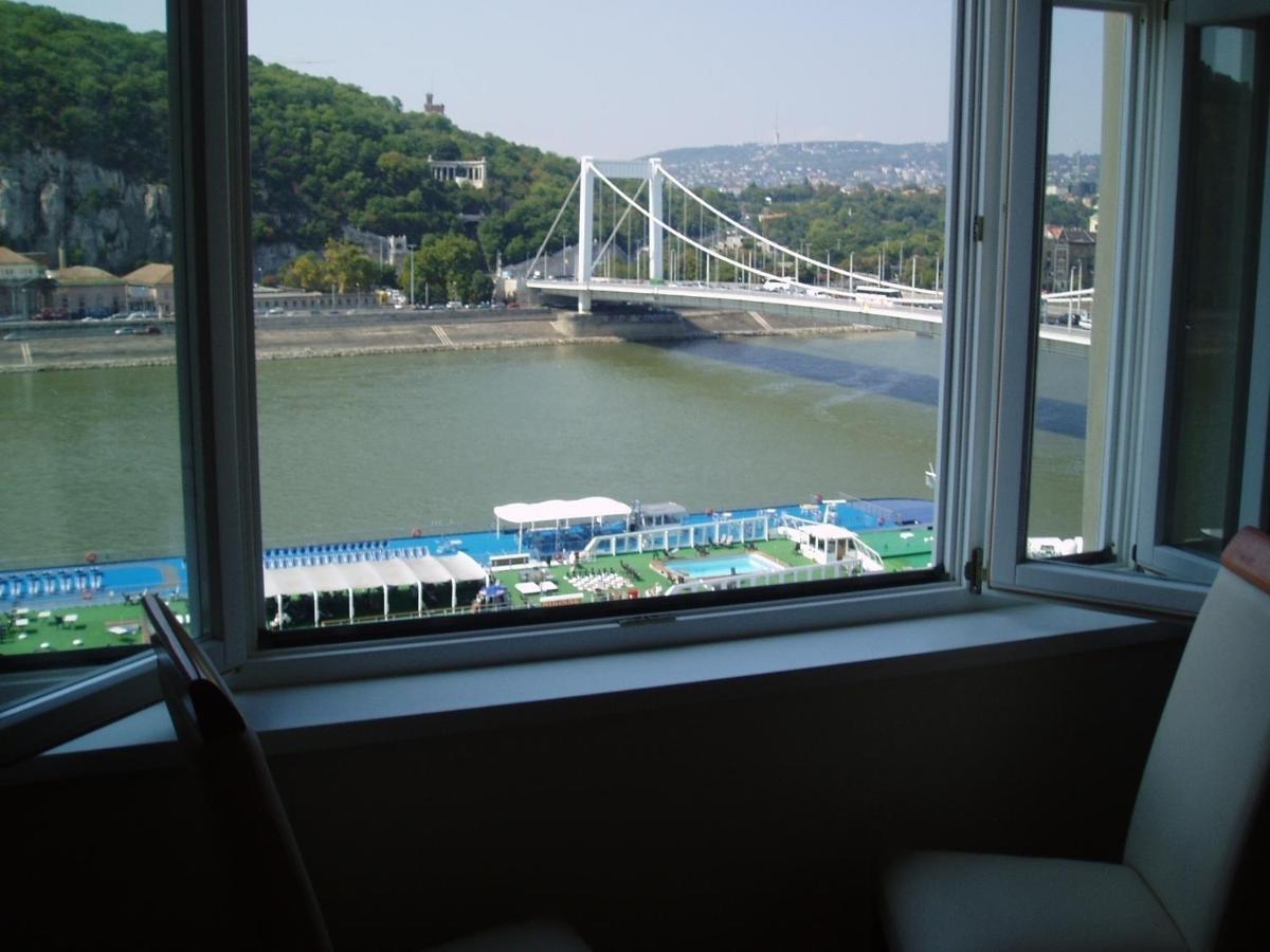 Danube View Appartement Boedapest Buitenkant foto